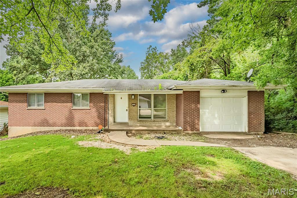 **If submitting an offer, please submit highest and best by noon on Friday, 9/4/26** 
What makes a home easy to rent? Lots of bonus space, updated, and a quiet location.

What makes a rental home easy to buy? A pre-listing inspection and complete virtual 360 tour.

This great investment property has all of the above.

This brick home is tucked away at the end of a dead-end street, offering extra peace and privacy. Step inside to an updated interior with plenty of space and several bonus areas to enjoy.

The kitchen offers abundant cabinet space, solid-surface countertops, and opens to the back family room, which leads to a bonus sunroom. At the front of the home, an oversized living room flows into the dining room, creating plenty of room for everyday living and entertaining.

Three bedrooms are located on the main floor, including a primary bedroom with an updated private bathroom. The main hall bathroom has also been updated. Fresh paint, new flooring, and updated lighting can be found throughout the home.

Downstairs, you'll find plenty of additional space ready for your vision. Recent improvements also include an updated electrical panel and a new deck overlooking the backyard.

Schedule a tour today and come see all the possibilities this home has to offer. Please see documents section for the inspection report and the virtual tour at https://my.360tourlink.com/db5c89e3-a22f-4de1-8375-5e99d991ff4f?type=unbranded