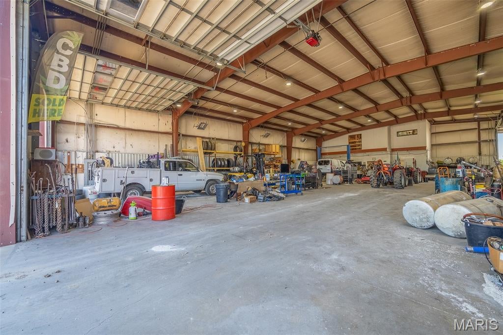 LEBANON CITY ANNEX - Commercial Sale