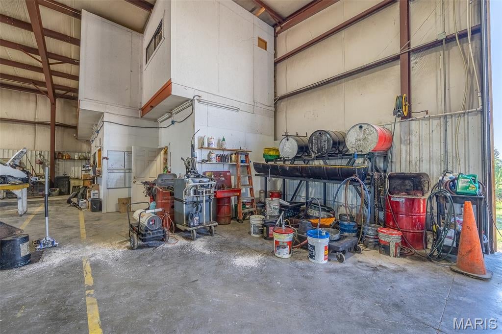 LEBANON CITY ANNEX - Commercial Sale