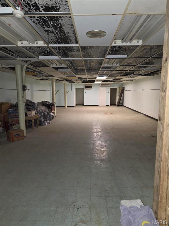 n/a - Commercial Sale
