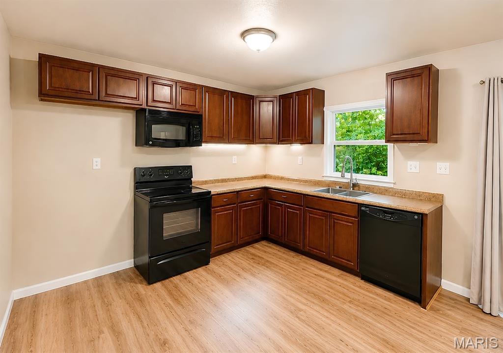 Lakeland Retreat Sunrise Lake - Residential