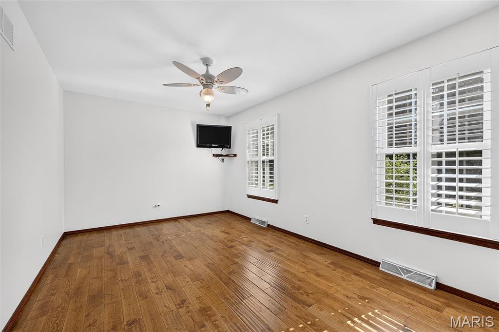 Bluff Pt - Residential