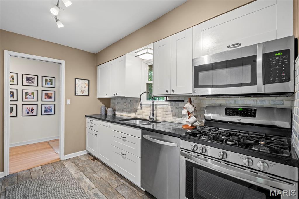 Webster Oaks - Residential