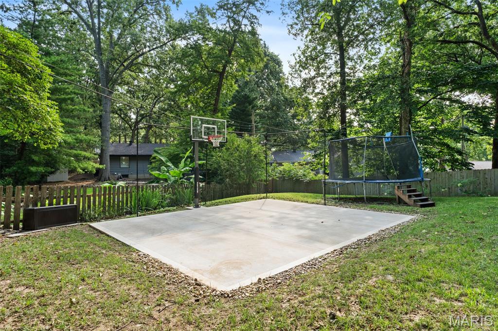 Webster Oaks - Residential