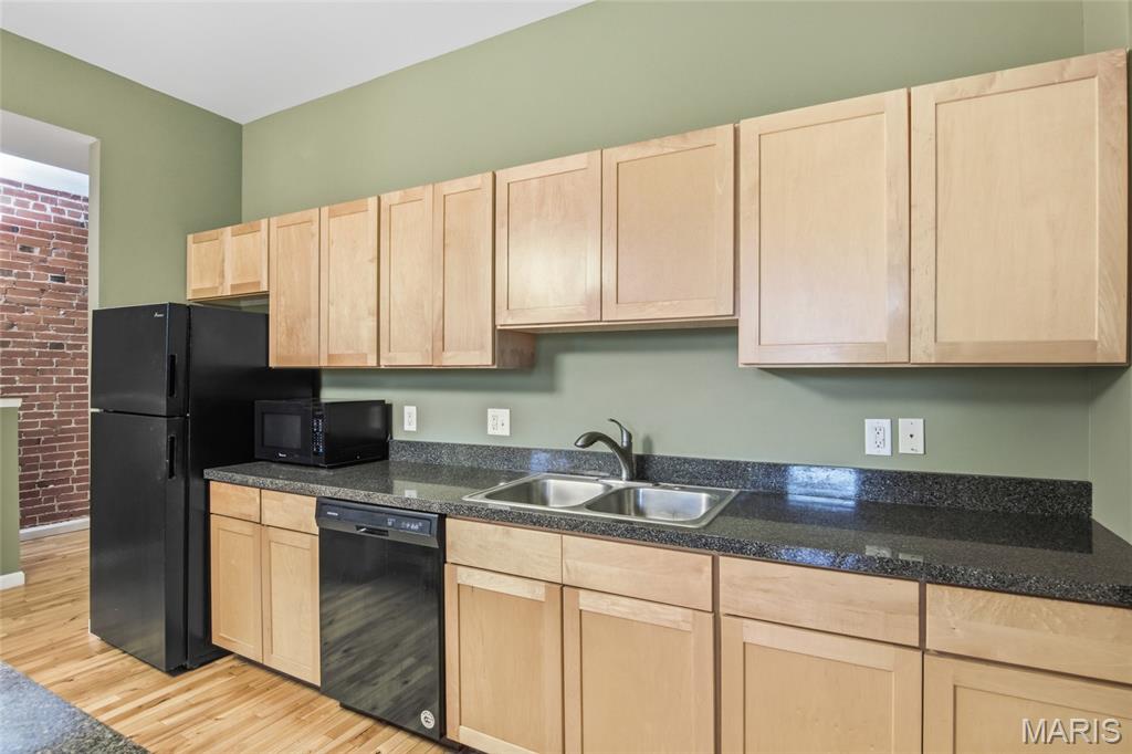 Laclede Condo - Residential