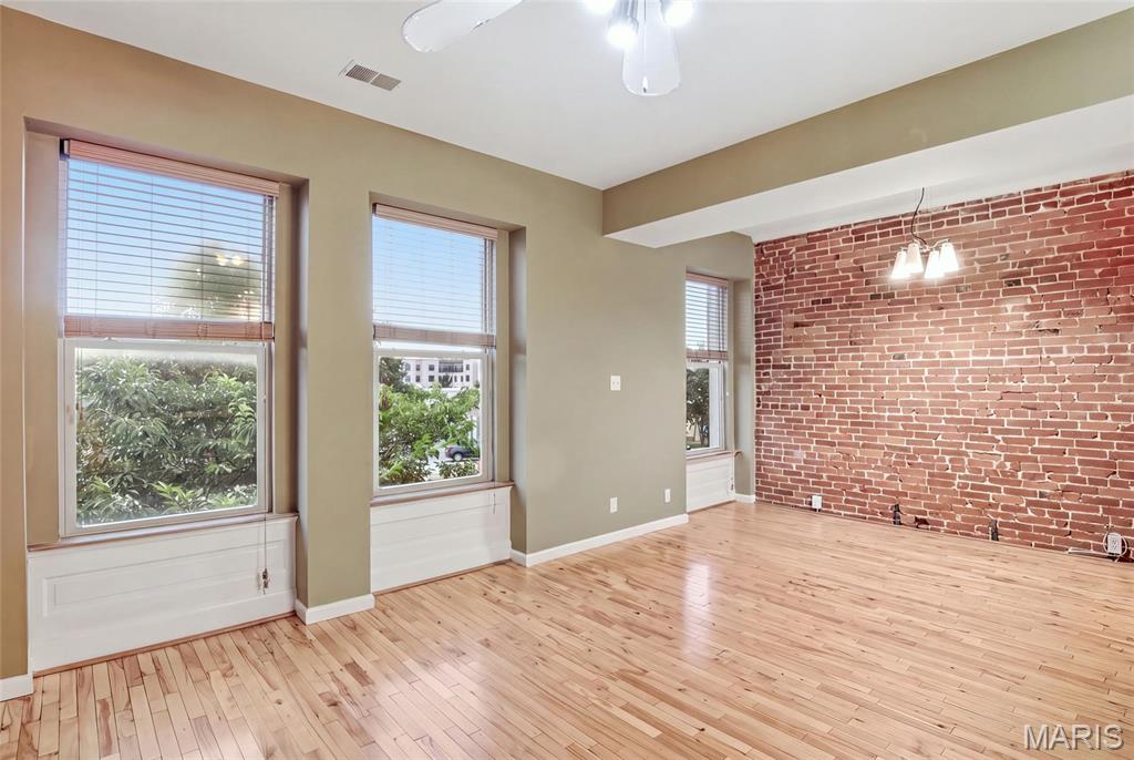 Laclede Condo - Residential