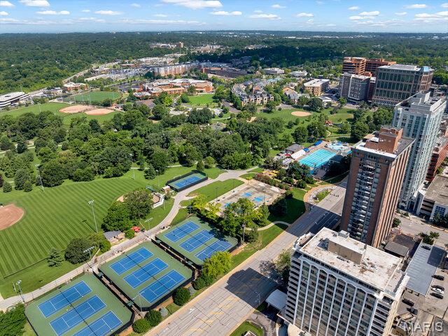 Park Tower Condo - Residential