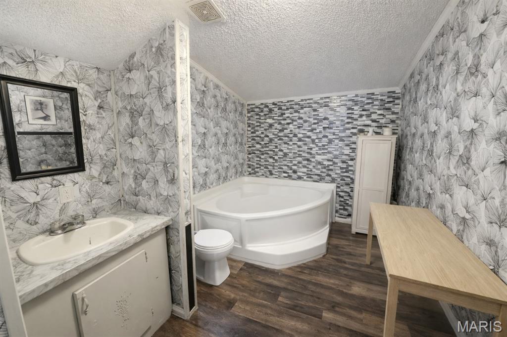Shelter Mobile Manor - Residential