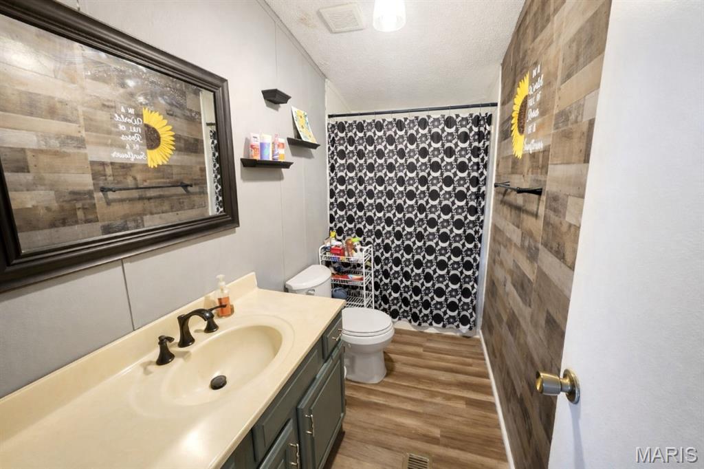 Shelter Mobile Manor - Residential