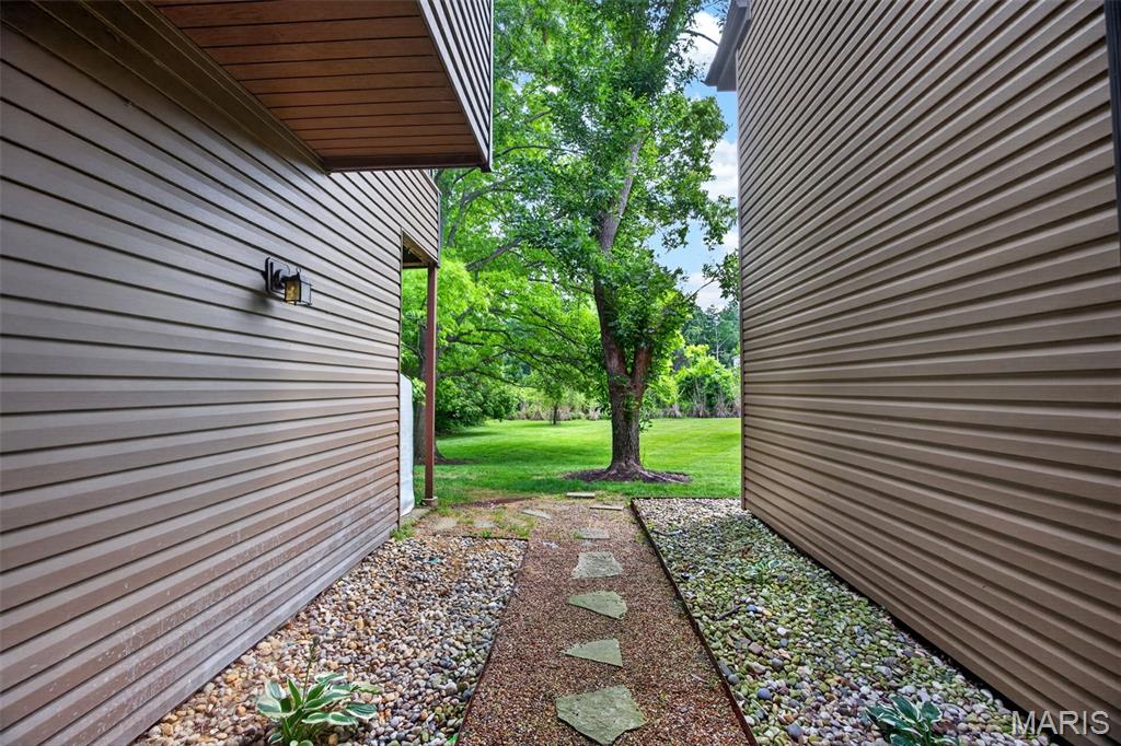Creve Coeur Station Condo First - Residential