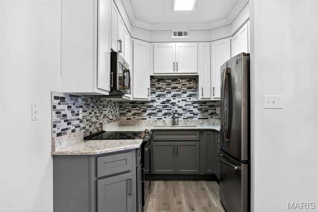 Creve Coeur Station Condo First - Residential
