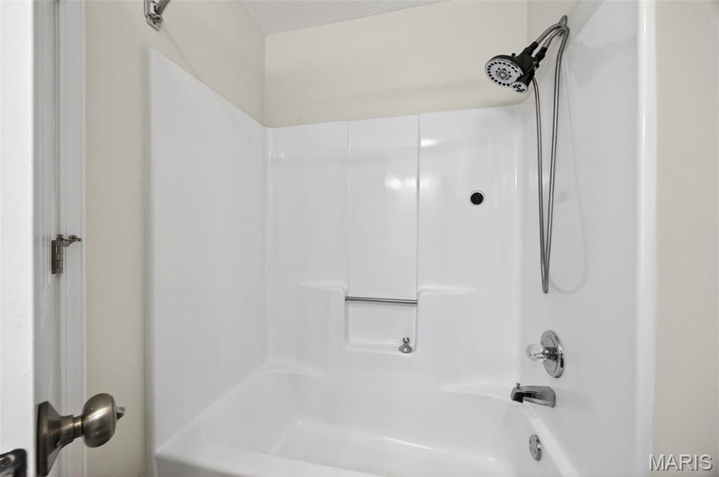 Creve Coeur Station Condo First - Residential