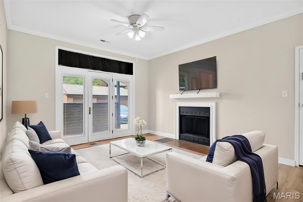Creve Coeur Station Condo First - Residential