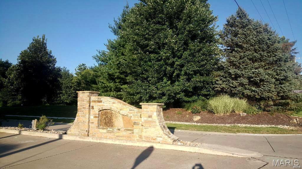 DESIRED LOCATION! HIGHLY SOUGHT OUT SCHOOL DISTRICT! REKNOWN SUBDIVISION! What a perfect trifecta! But wait, there's more! The Sellers have a beautiful 1 1/2 story floor plan with over 3000 square feet already drawn up but will need some slight adjustments. BEST PART, they are WILLING TO SHARE with the buyer of this fantastic one-acre lot! Located MERE MINUTES from downtown Edwardsville, minutes to interstate access and minutes to the sports park. Spring Valley subdivision is an EASY drive to St. Louis, Vandalia, Effingham, Springfield and more!
Please note, our plans are just a bonus. Feel free to build your dream home with your builder and plans. 
Additionally, imagine enjoying the five acres of common area which includes a private trail. Owner of lot has already installed sidewalks too! HUGE SAVINGS on the build.