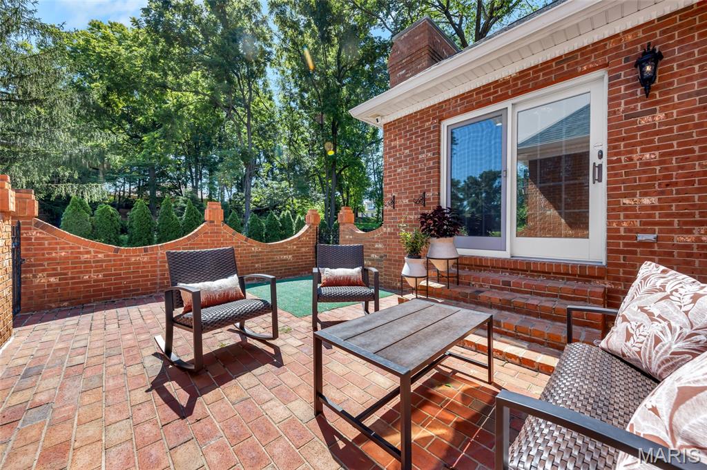 County Club Hills - Residential