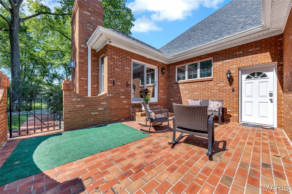 County Club Hills - Residential