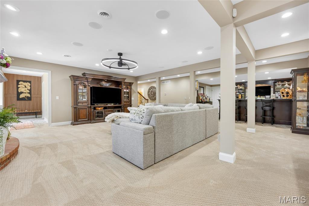 County Club Hills - Residential
