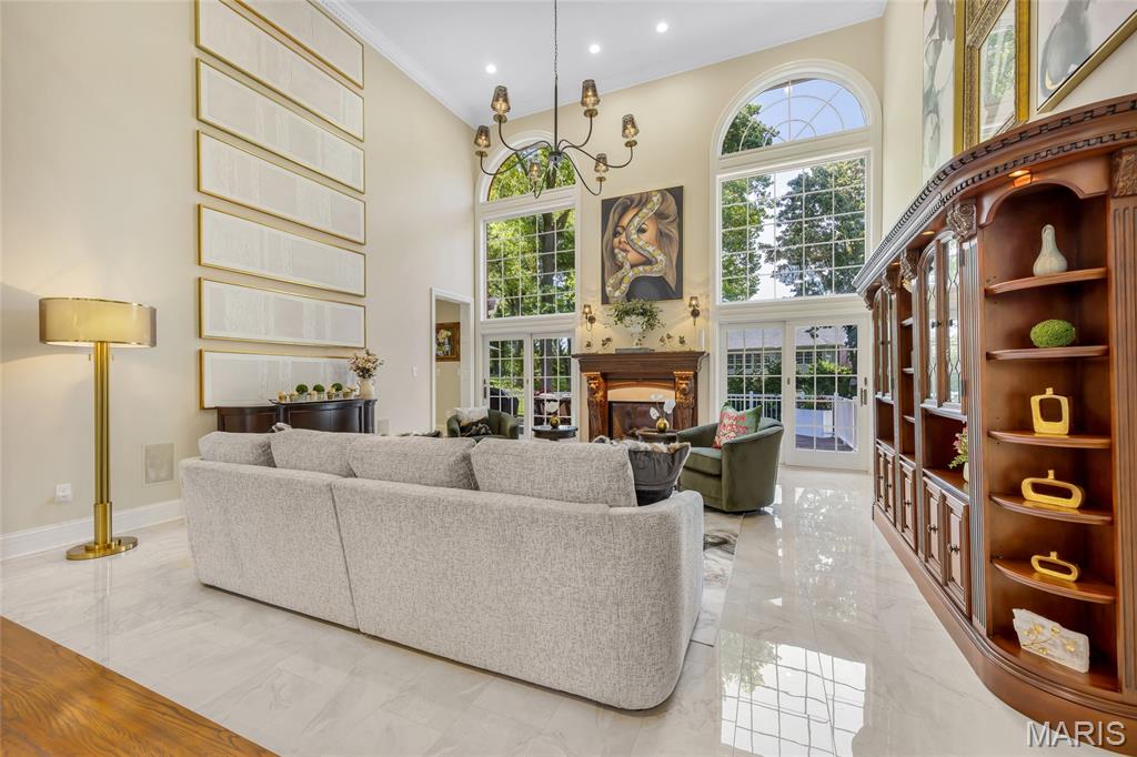 County Club Hills - Residential