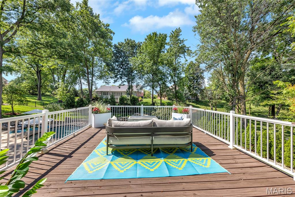 County Club Hills - Residential