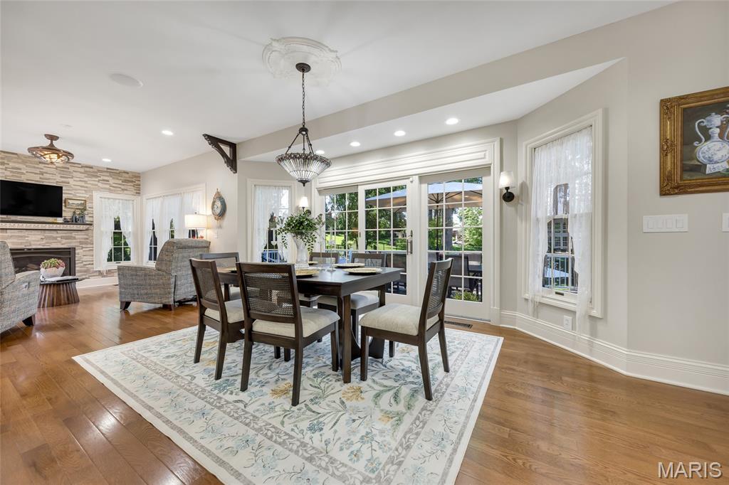 County Club Hills - Residential