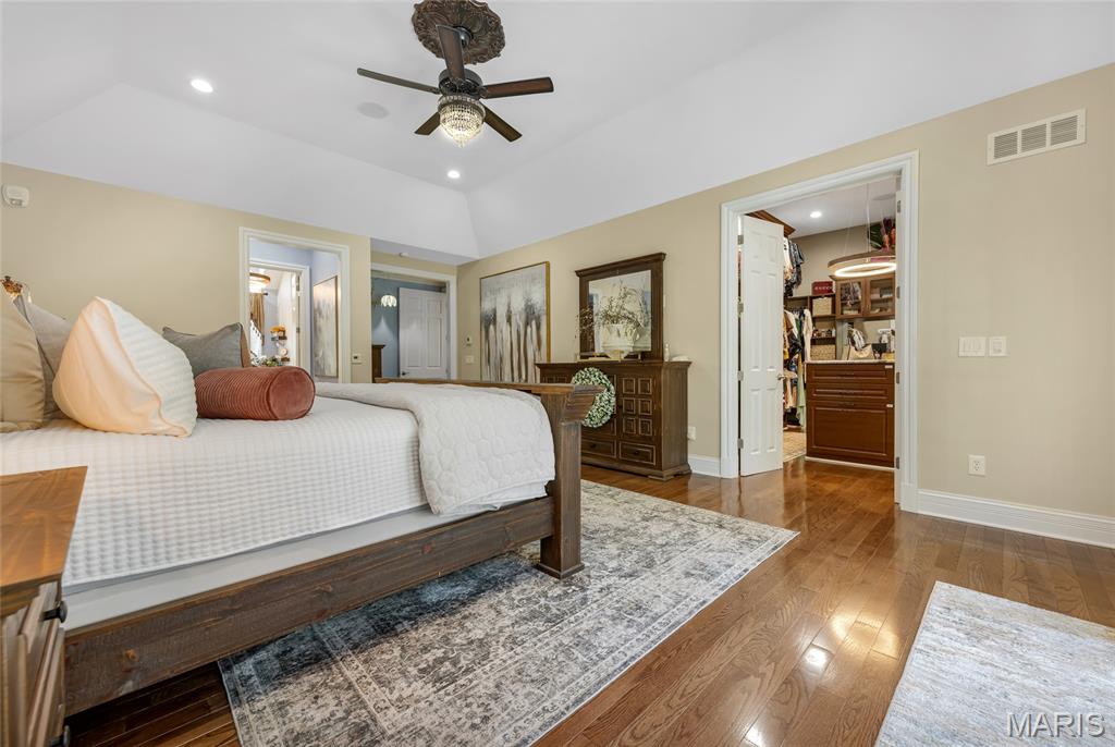County Club Hills - Residential