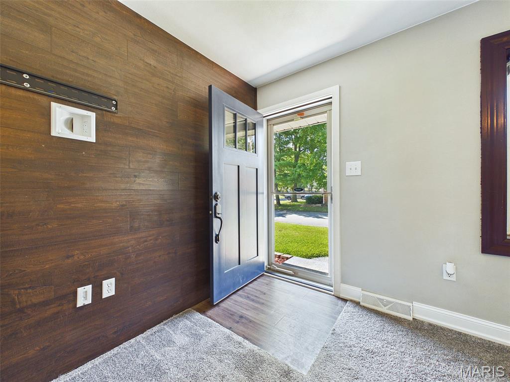 Country Aire - Residential