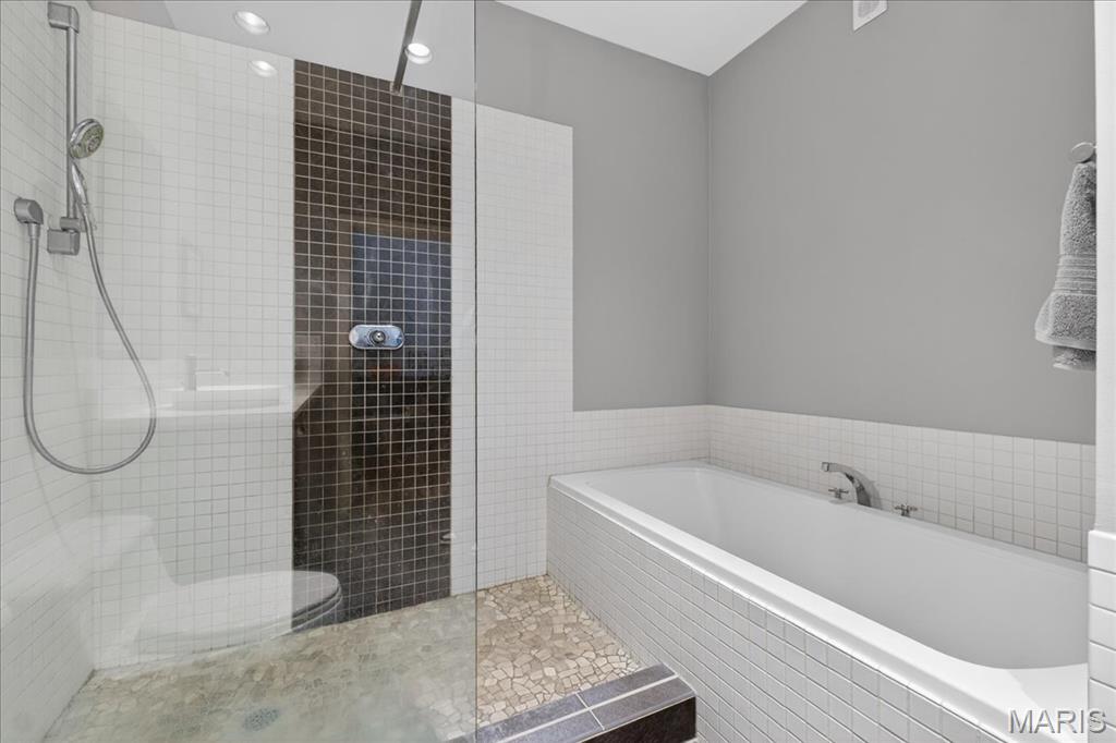 Tenth Street Lofts Condo - Residential