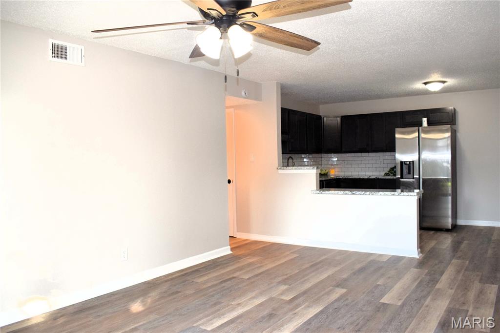Oakville Commons Condo - Residential