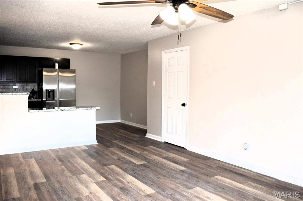 Oakville Commons Condo - Residential