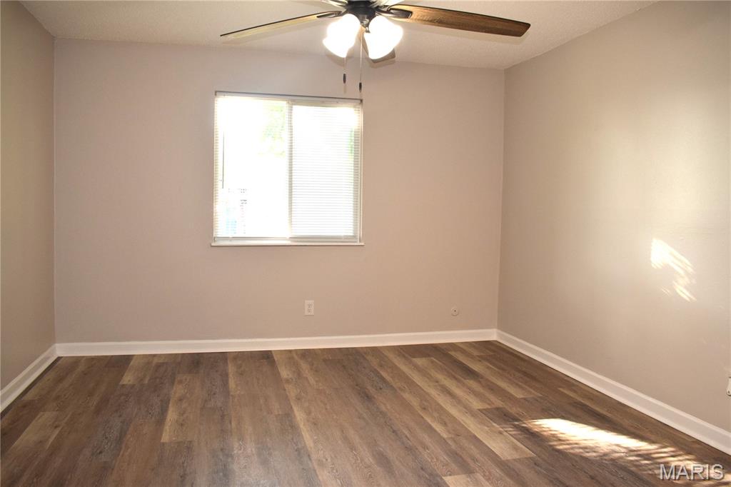 Oakville Commons Condo - Residential