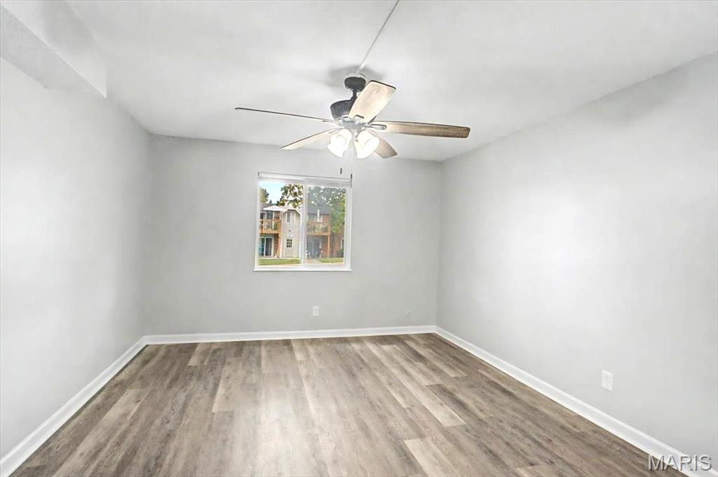 Oakville Commons Condo - Residential