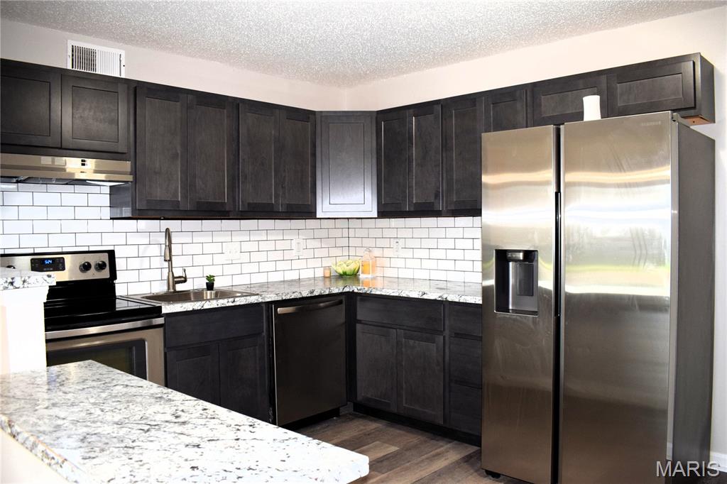 Oakville Commons Condo - Residential
