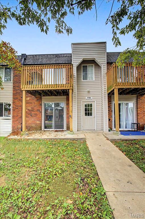 Oakville Commons Condo - Residential