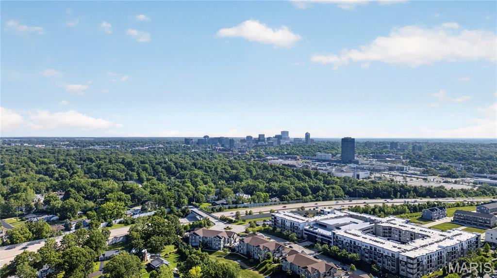 Brentwood Forest Condo Ph Five - Residential