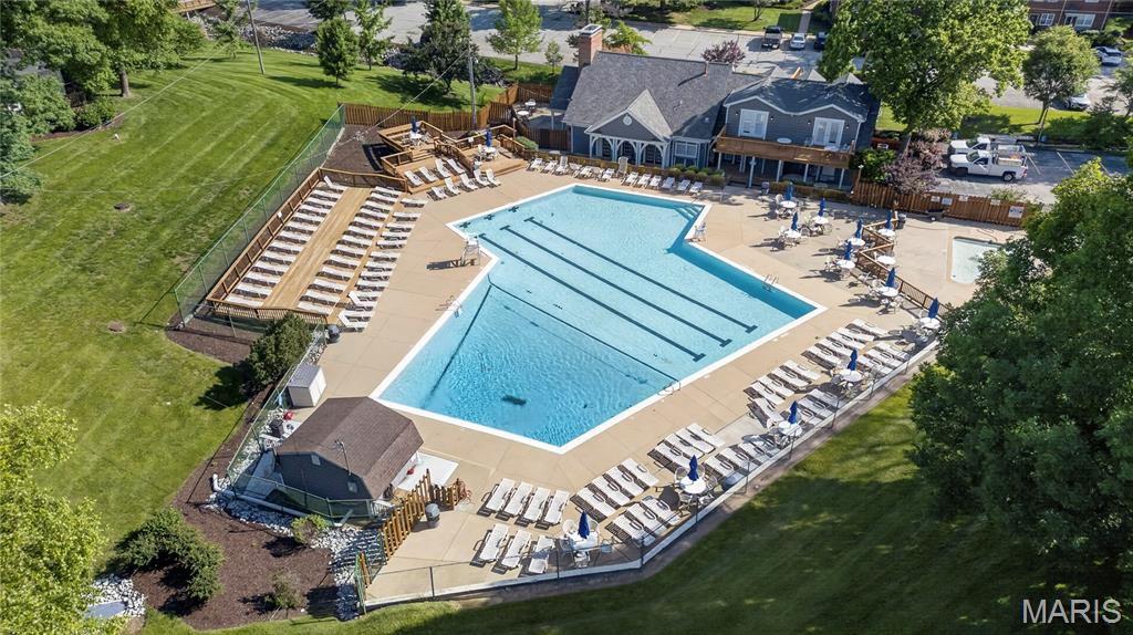 Brentwood Forest Condo Ph Five - Residential