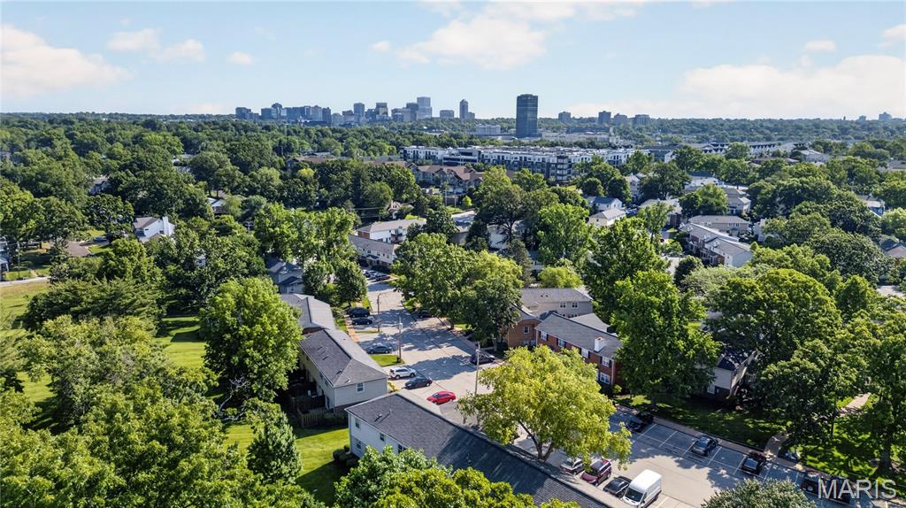 Brentwood Forest Condo Ph Five - Residential