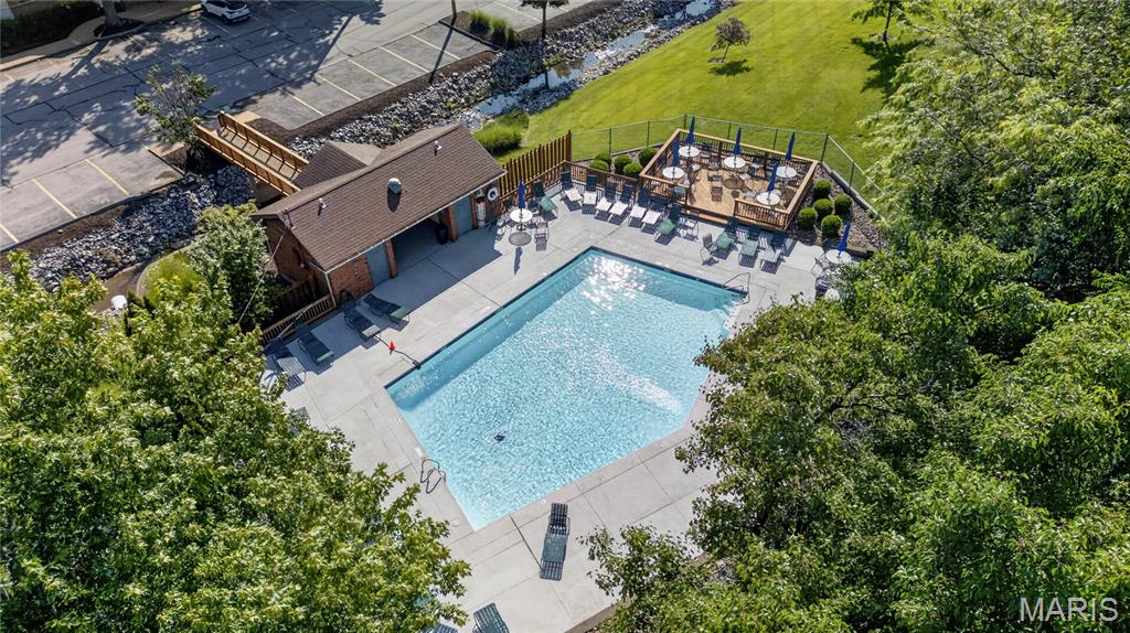 Brentwood Forest Condo Ph Five - Residential