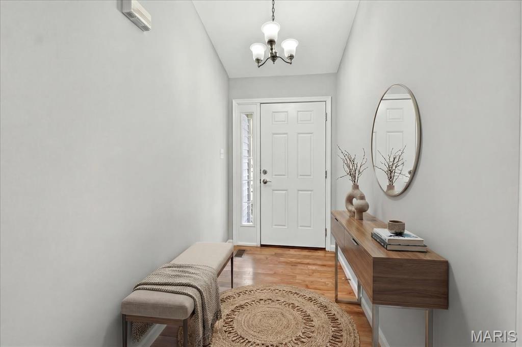 Villas At Ladue Bluffs One - Residential