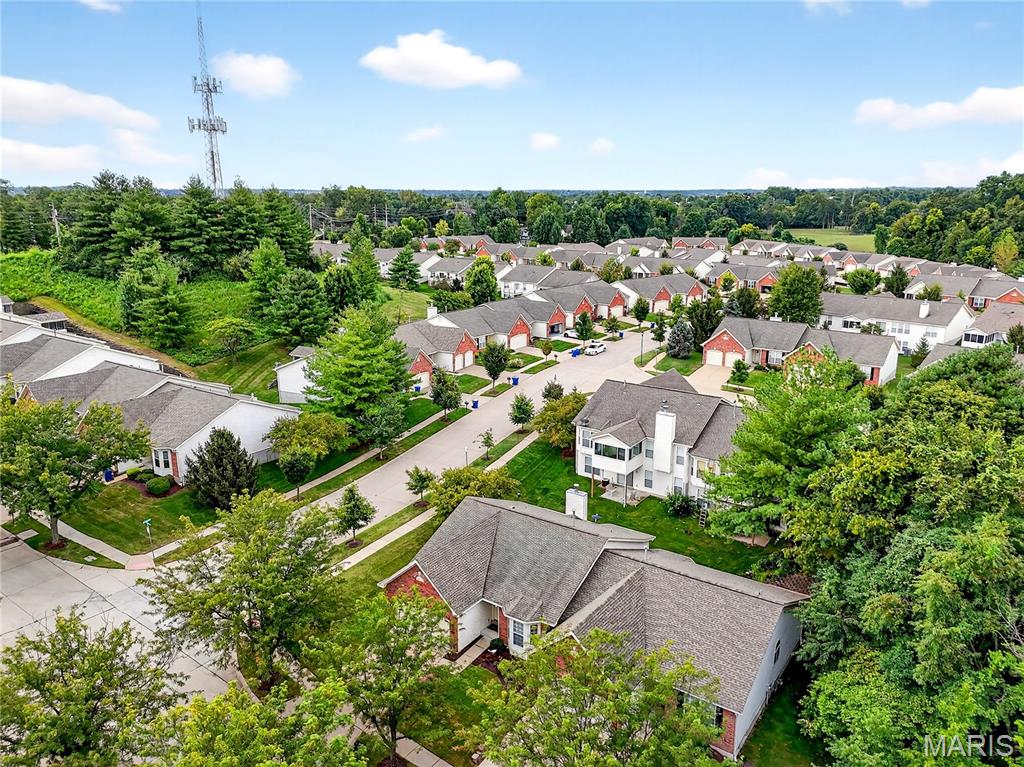 Villas At Ladue Bluffs One - Residential