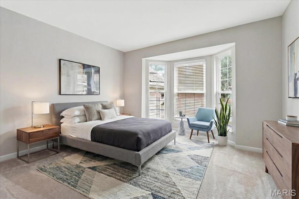 Villas At Ladue Bluffs One - Residential