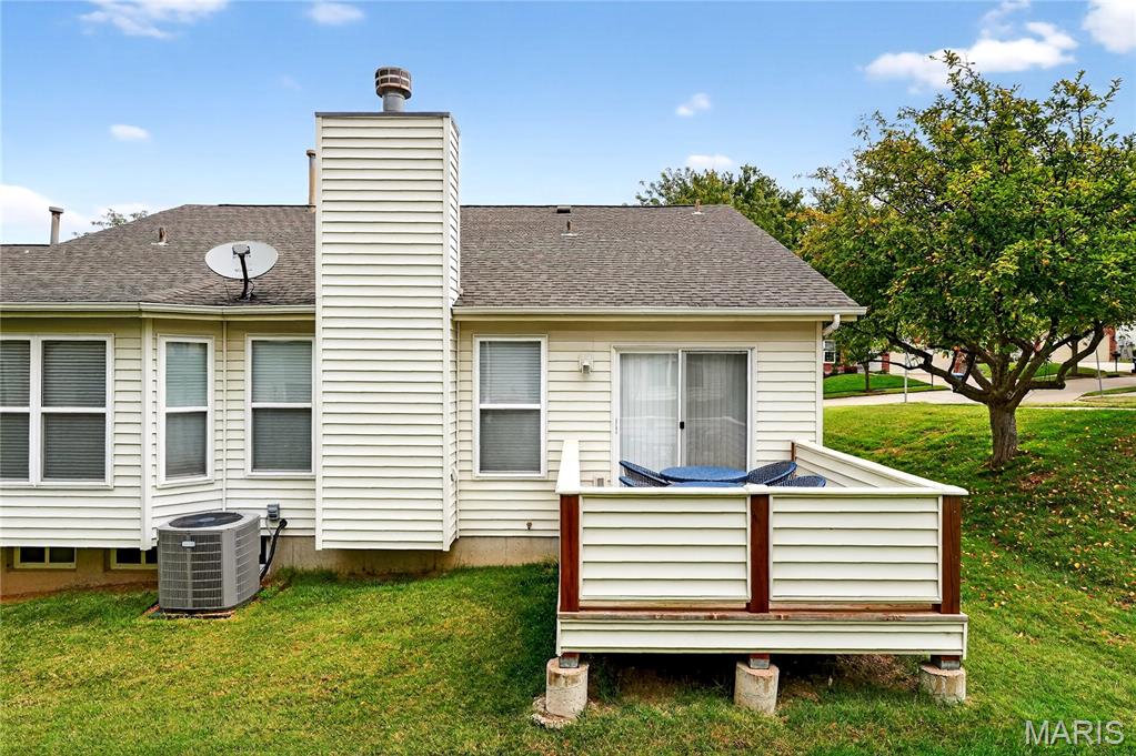 Villas At Ladue Bluffs One - Residential