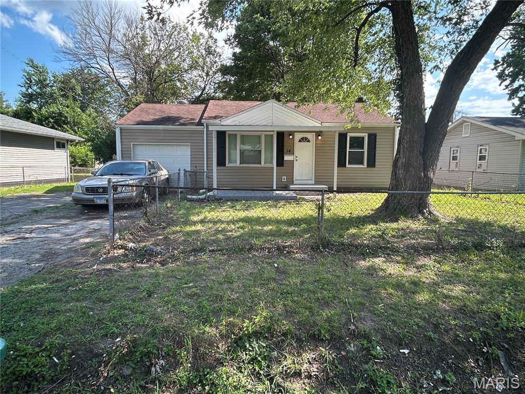 3 bed 1 Bath with a Garage

Tenanted Property 

The following updates have been made recently:

Updated landscaping, cleaned the fence line, installed new gutters, painted the front porch, repaired the front fence, repaired the front door, installed new lighting outside, paints the steps to the garage, painted the kitchen cabinets, new flooring in the kitchen, installed new kitchen countertops, new flooring in the hallway and in the bathroom, Installed new light fixtures throughout the house, installed a new bedroom door, installed a new fan in the master bedroom, install new smoke detectors and carbon throughout, installed a new bathroom vent, painted the front porch, updated the back door, repaired siding, and repaired all of the window screens, painted the garage window trim, painted all of the baseboards/trim and doors throughout. This property was tenant occupied therefore we could not include interior photos. Add this to your portfolio today. Close to Shopping Areas, Schools, Public Transportation and Interstate Highways. This is a Must See!!!!! Buyer to verify all Listing data including but not limited to sq. ft., measurements, features, lot size, taxes/exemptions, schools and etc.