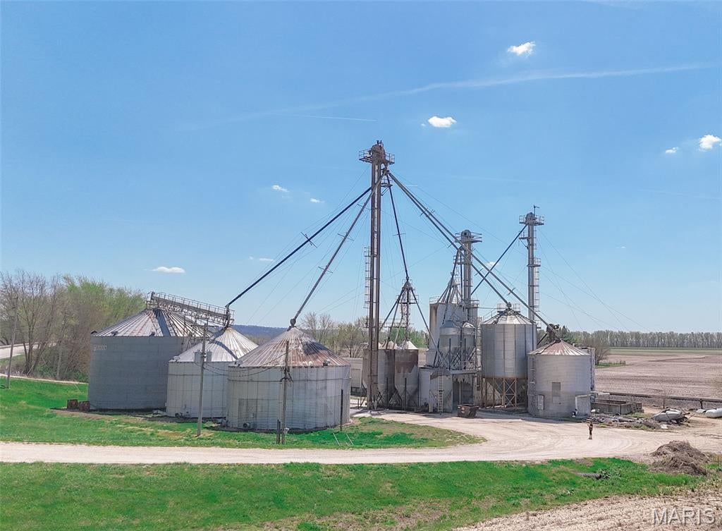 Not in a subdivision - Commercial Sale