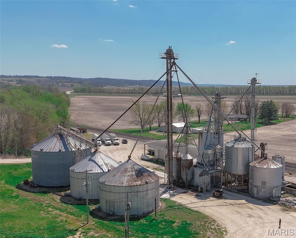 Not in a subdivision - Commercial Sale