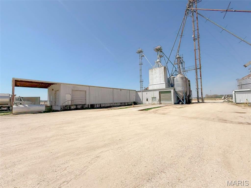 Not in a subdivision - Commercial Sale