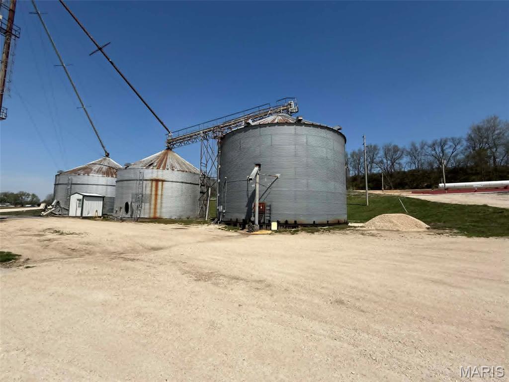 Not in a subdivision - Commercial Sale