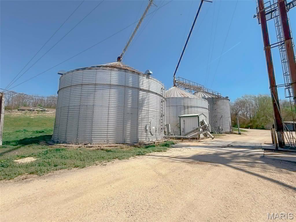 Not in a subdivision - Commercial Sale