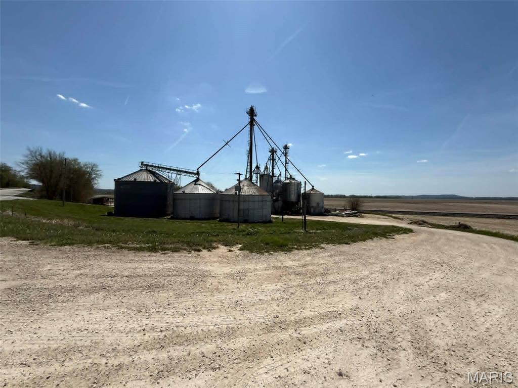 Not in a subdivision - Commercial Sale