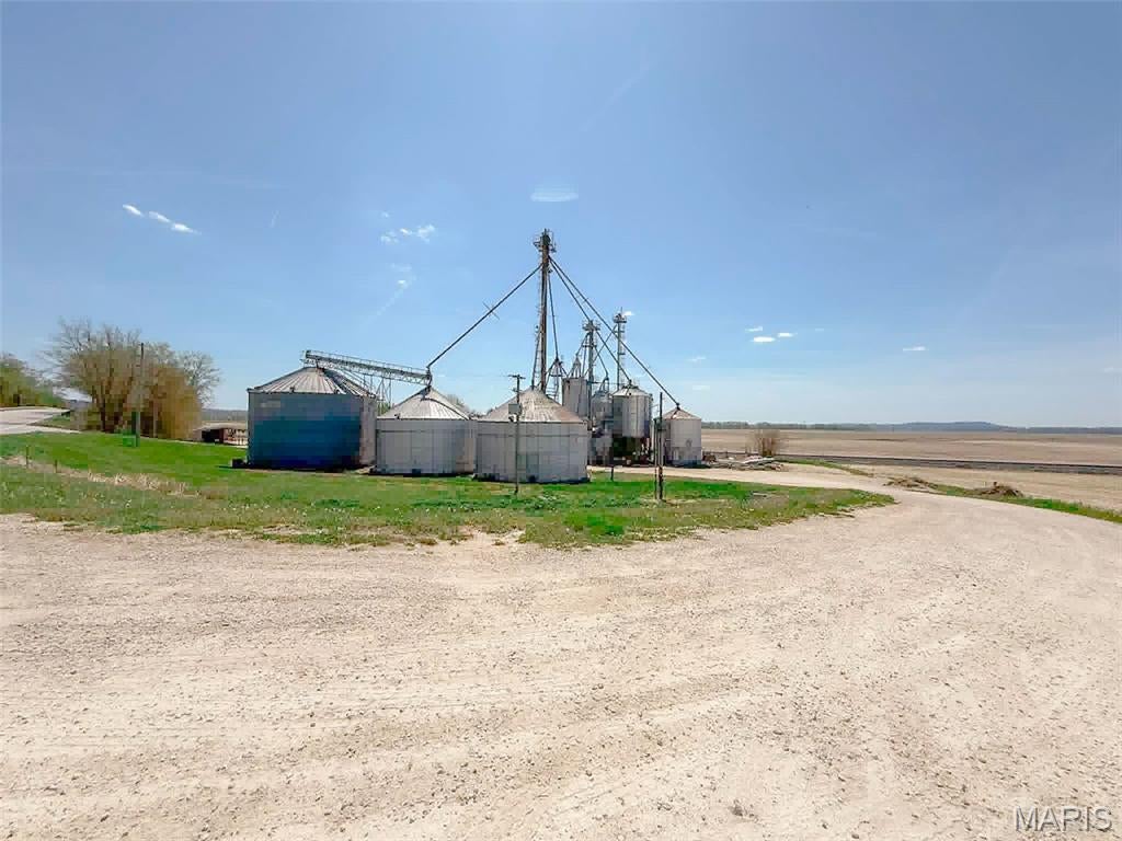 Not in a subdivision - Commercial Sale