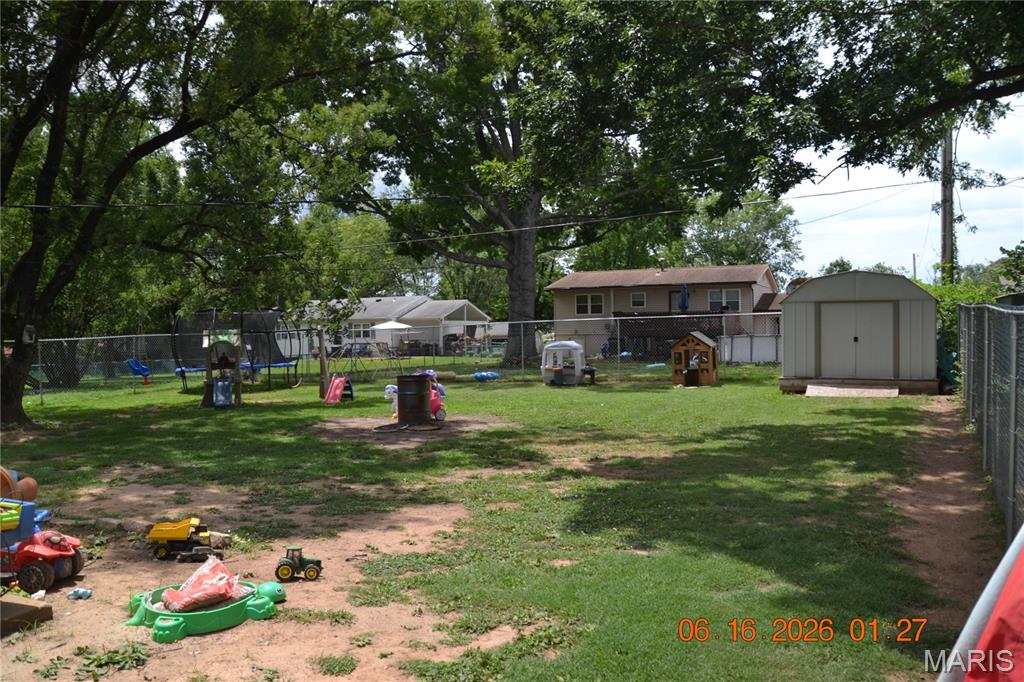 Farmington Mdws 1 - Residential